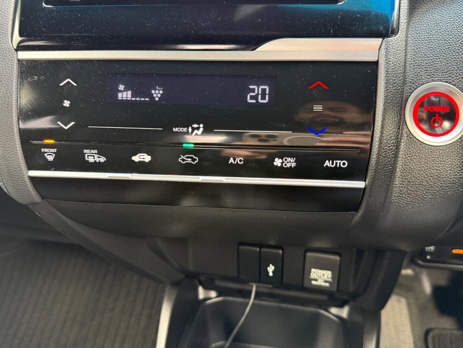 2018 Honda Jazz - image 15