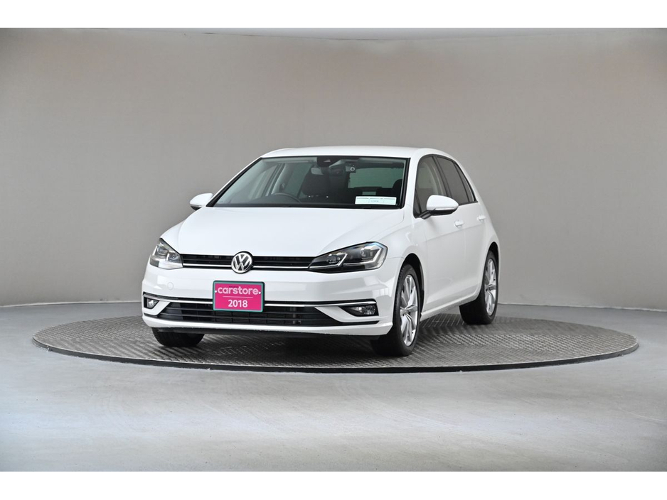 2018 Volkswagen Golf - image 3