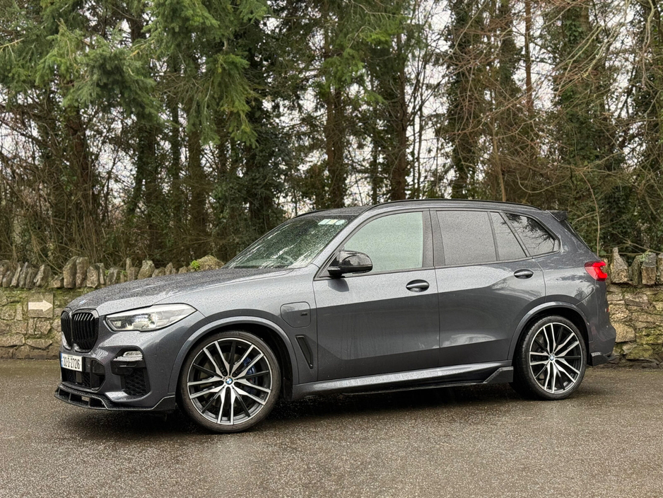 2021 BMW X5 xDrive45e M Sport €58,900