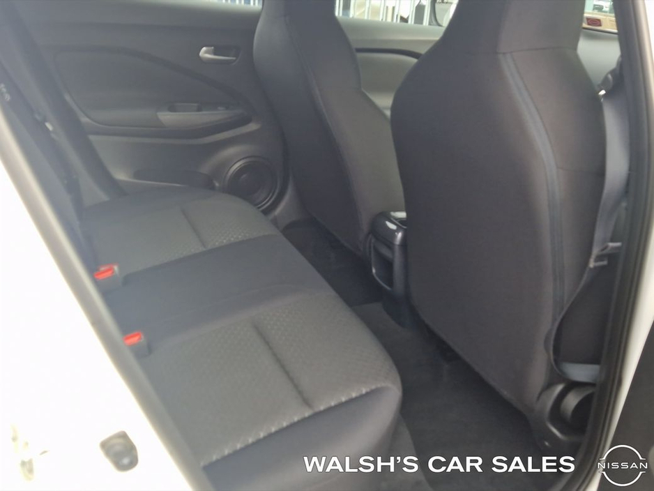 2020 Nissan Juke - image 18