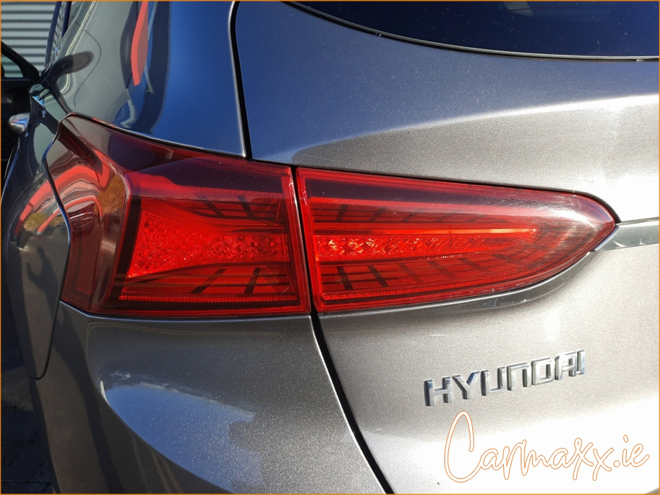 2020 Hyundai Santa Fe - image 14