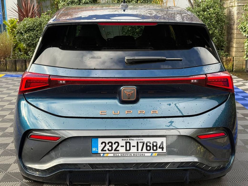 2023 Cupra Born E-BOOST 77 KWH * HUGE SPEC * // PERFORMANCE MODEL // 19" TYPHOON ALLOYS // HEATED SPORT SEATS // CUPRA MODE €24,900