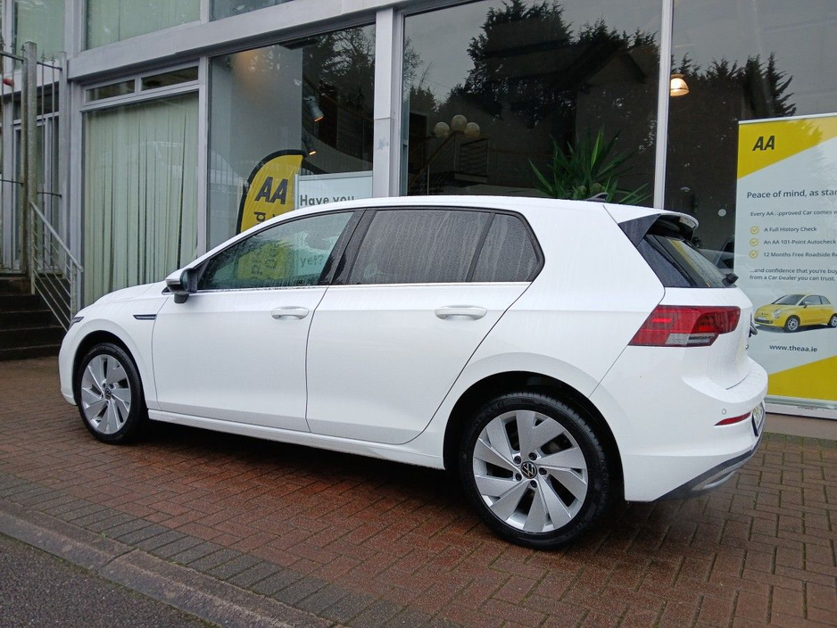 2023 Volkswagen Golf 1.5 TSI 130HP Style, White, 1 owner, 42km €29,900