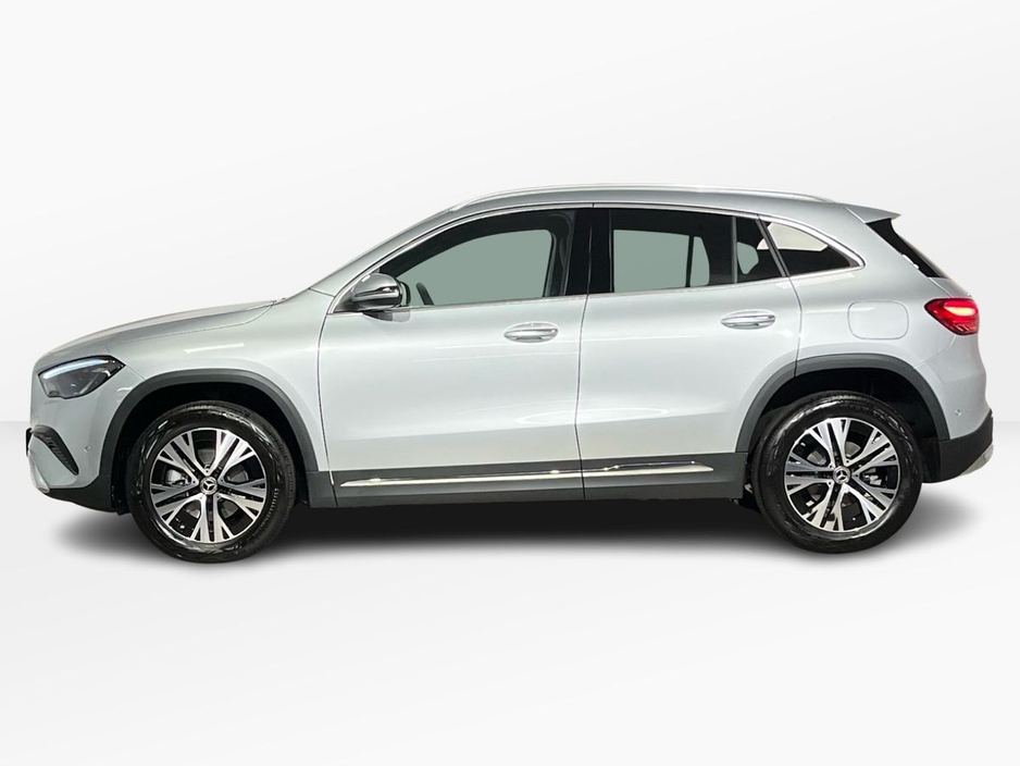 2026 Mercedes-Benz GLA Class 180d Progressive - 18 Inch Alloys - Reversing Camera - Ambient Lighting - Sat Nav - Climate Control - Heated Seats - Keyless Start - Apple CarPlay/Android Auto €60,760