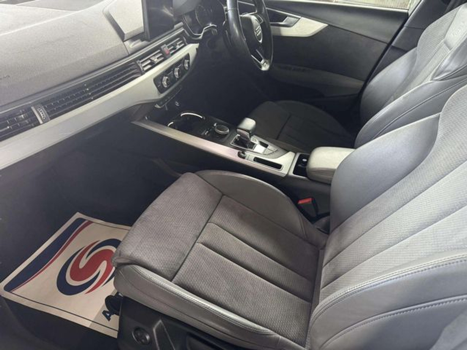 2016 Audi A4 - image 18