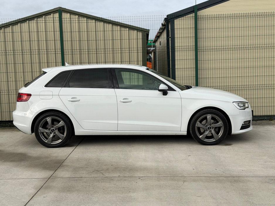 2015 Audi A3 1.4 TFSI S TRONIC €11,950