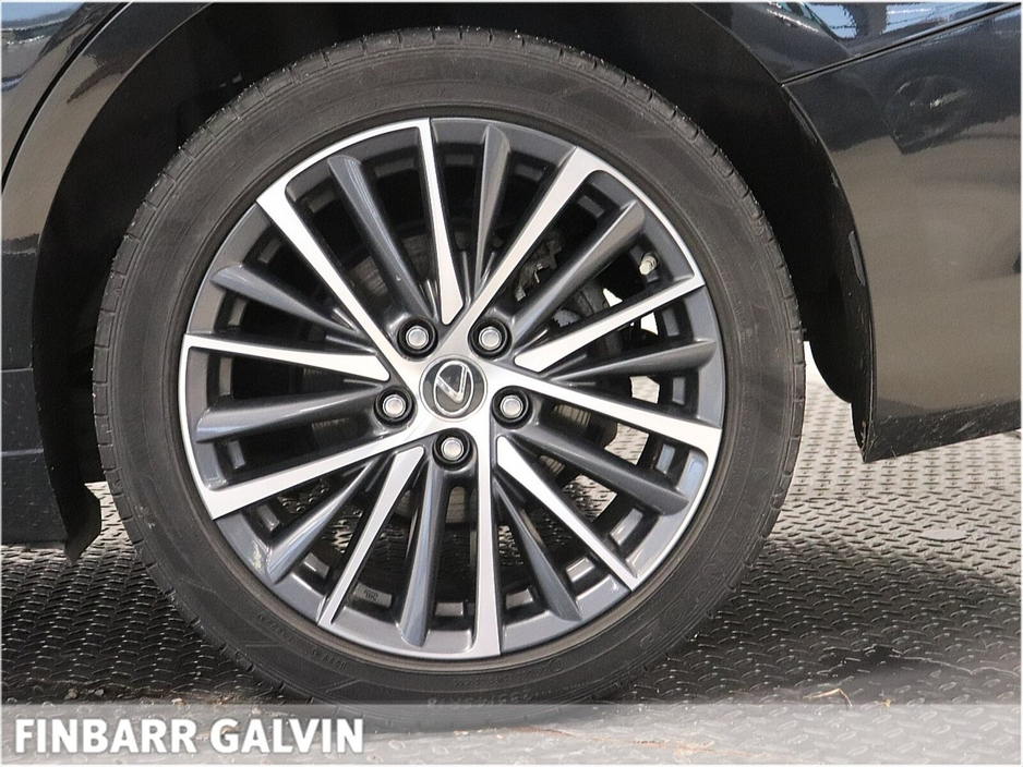 2022 Lexus ES 300 H ES300H Dynamic €43,950