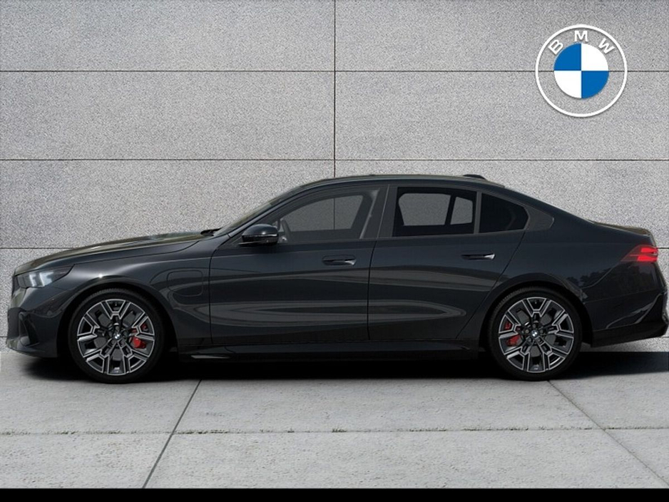 2026 BMW 5 Series 530e M Sport Pro €81,820