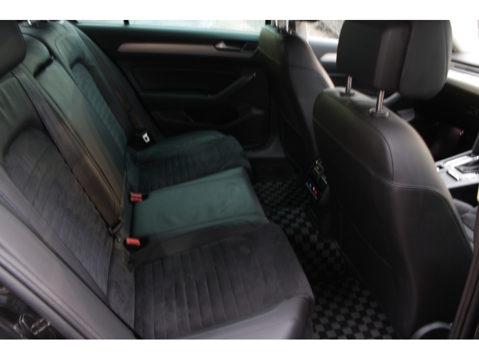 2018 Volkswagen Passat 2.0TDI 150BHP ELEGANCE EDITION 4DR SALOON // 1 OWNER IN IMMACULATE CONDITION // WELL WORTH VIEWING // BUY WITH CONFIDENCE AA AND SIMI APPROVED DEALER 2025 // FINANCE ARRANGED // TRADE INS WELCOME // €19,950