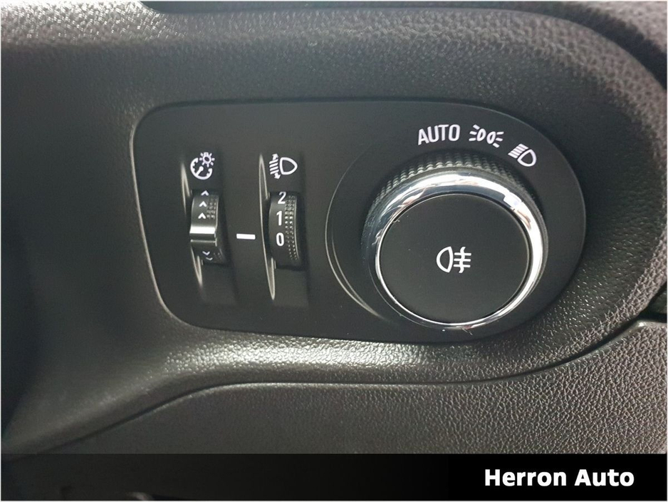 2022 Opel Grandland X SRi 1.2 130 €25,900