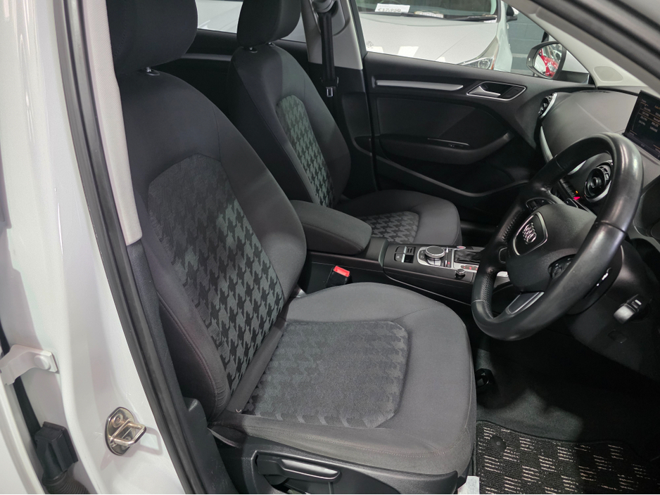 2015 Audi A3 Sportback €13,950