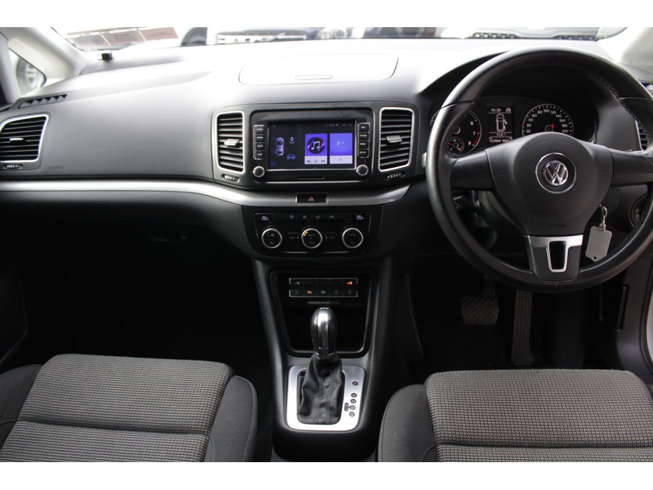 2014 Volkswagen Sharan - image 17