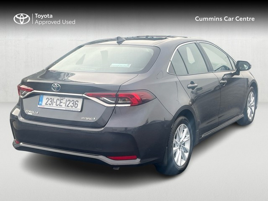 2023 Toyota Corolla - image 2
