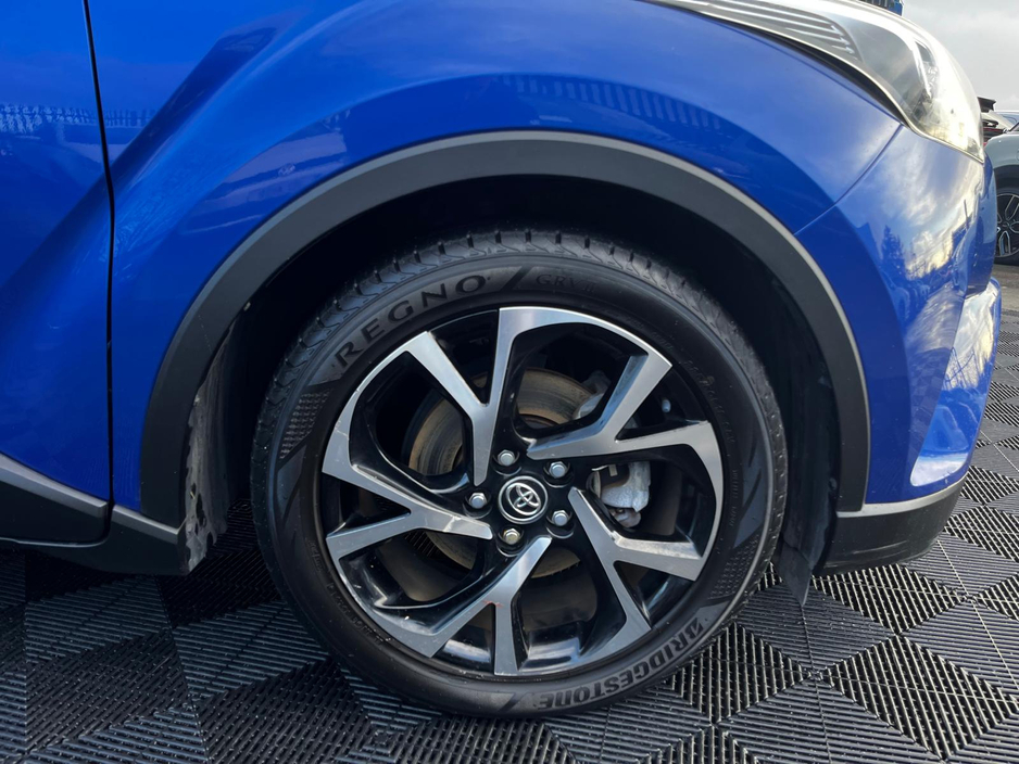 2018 Toyota C-HR Toyota CHR 1.8 self charging hybrid, fully loaded with spec €19,800