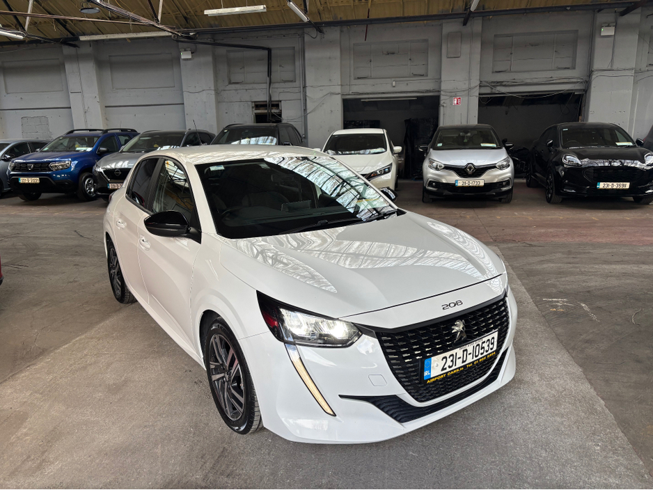 2023 Peugeot 208 - image 14