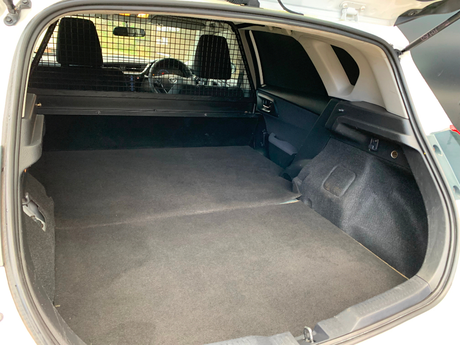 2019 Toyota Auris 1.4 D4D TERRA CAR VAN // PRICE EXCL. VAT // LOW MILEAGE // GREAT CONDITION // 04/26 CVRT // €6,906