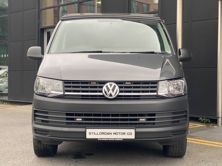 2018 Volkswagen Transporter - image 5