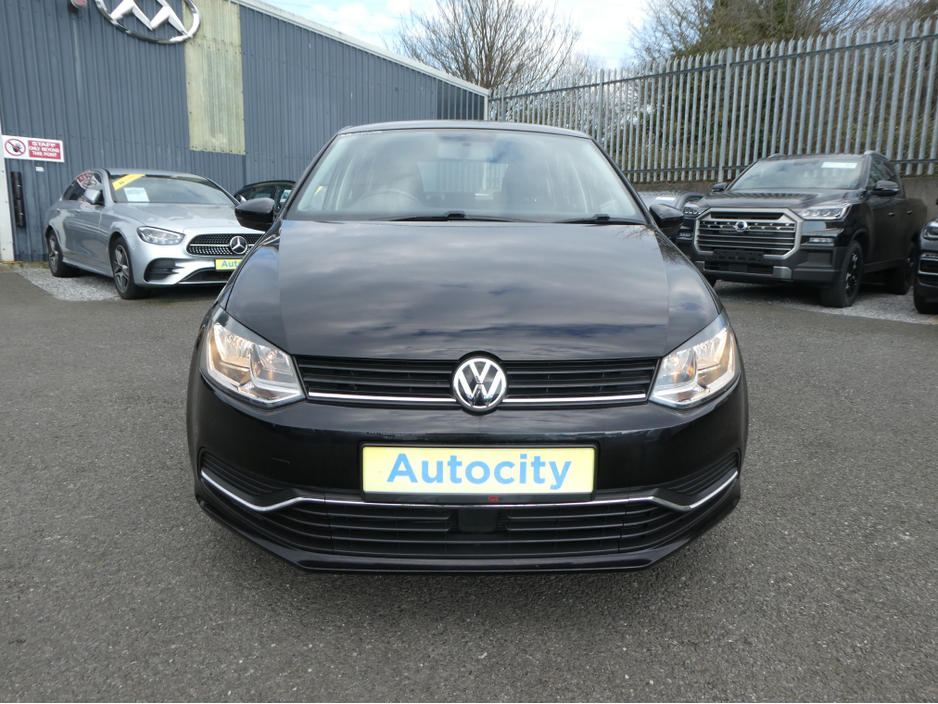 2016 Volkswagen Polo - image 3