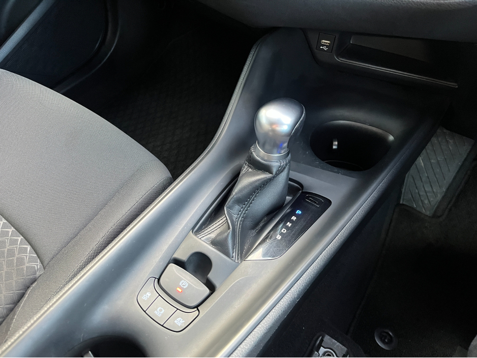 2020 Toyota C-HR S HYBRID AUTOMATIC 1.8 PETROL //ADAPTIVE CRUISE CONTROL//KEYLESS ENTRY//REVERSE CAMERA// €21,950