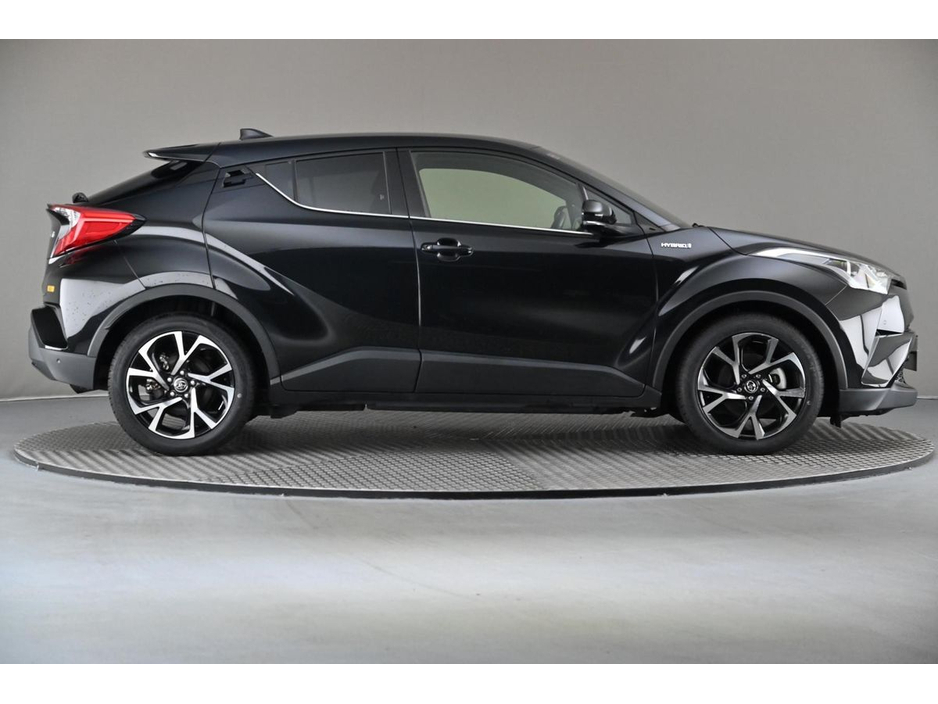 2017 Toyota C-HR 1.8 HYBRID *HALF LEATHER*9"ANDROID CAR PLAYER* €19,890