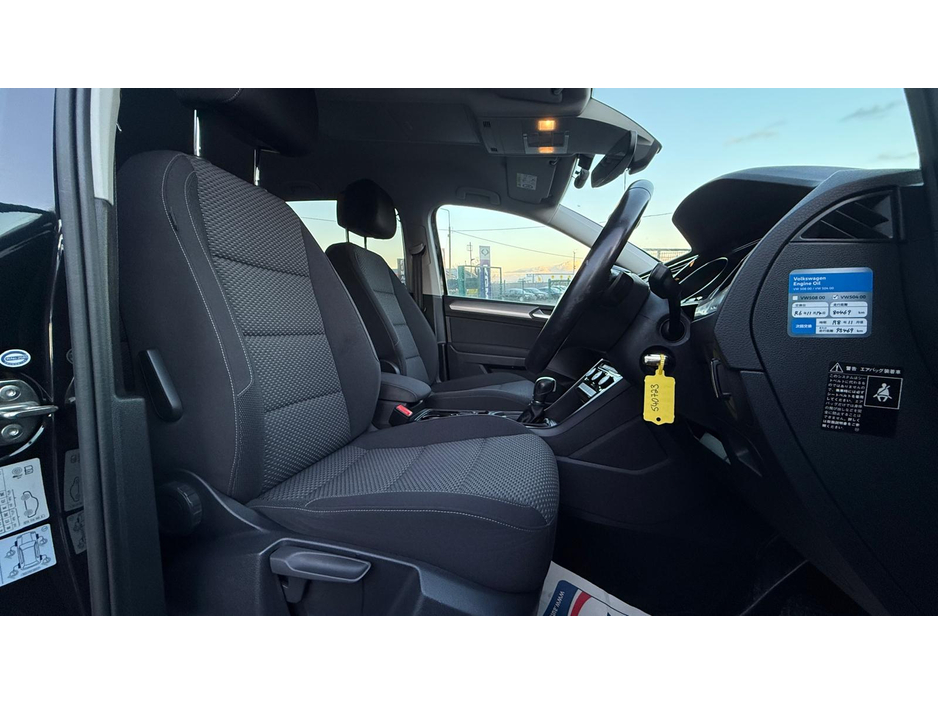 2016 Volkswagen Touran - image 18