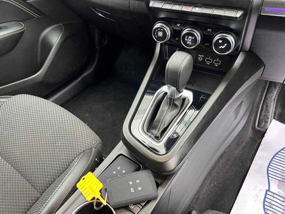 2024 Renault Arkana TECHNO E-TECH 1.6 HYBRID // VERY LOW MILEAGE // REVERSE CAMERA // AMBIENT LIGHTING €23,900