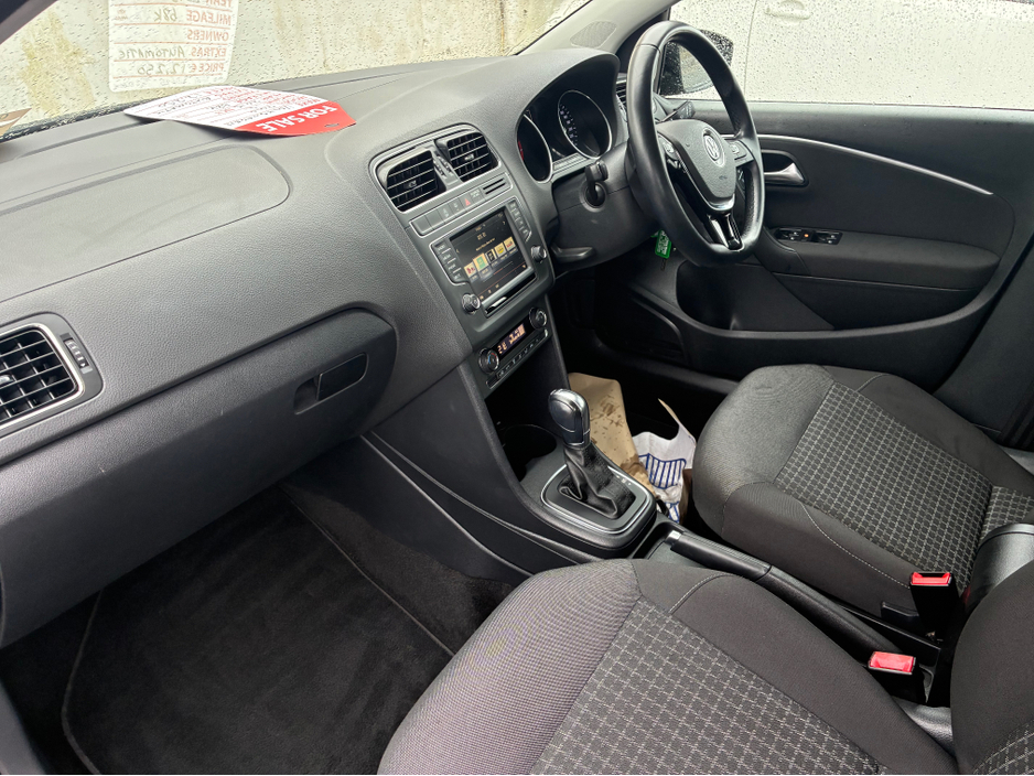 2015 Volkswagen Polo - image 12