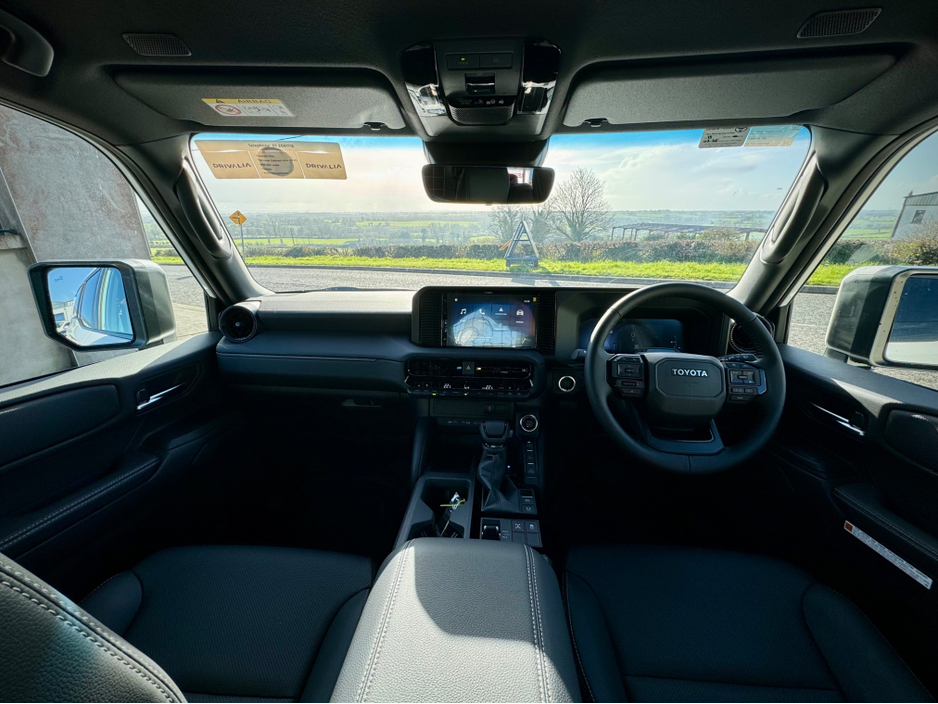 2025 Toyota Landcruiser - image 13