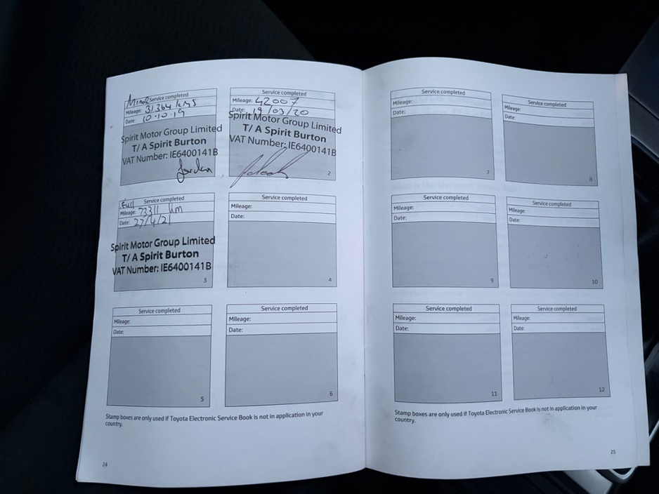 2019 Toyota Landcruiser - image 11