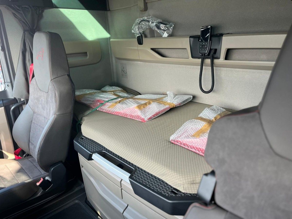 2026 MAN TGX - image 15