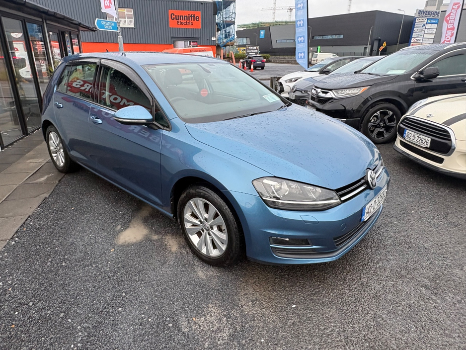 2014 Volkswagen Golf - image 16