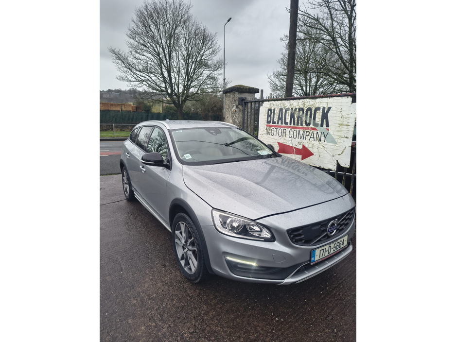 2017 Volvo V60 D3 SE LUXURY G'TRONIC 5DR AUTO CROSS COUNTRY €17,950