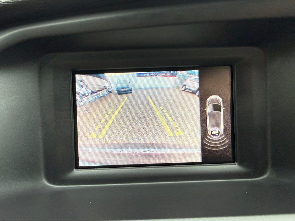 2019 Volvo V40 2.0D D3 MOMENTUM ED 5DR €13,950