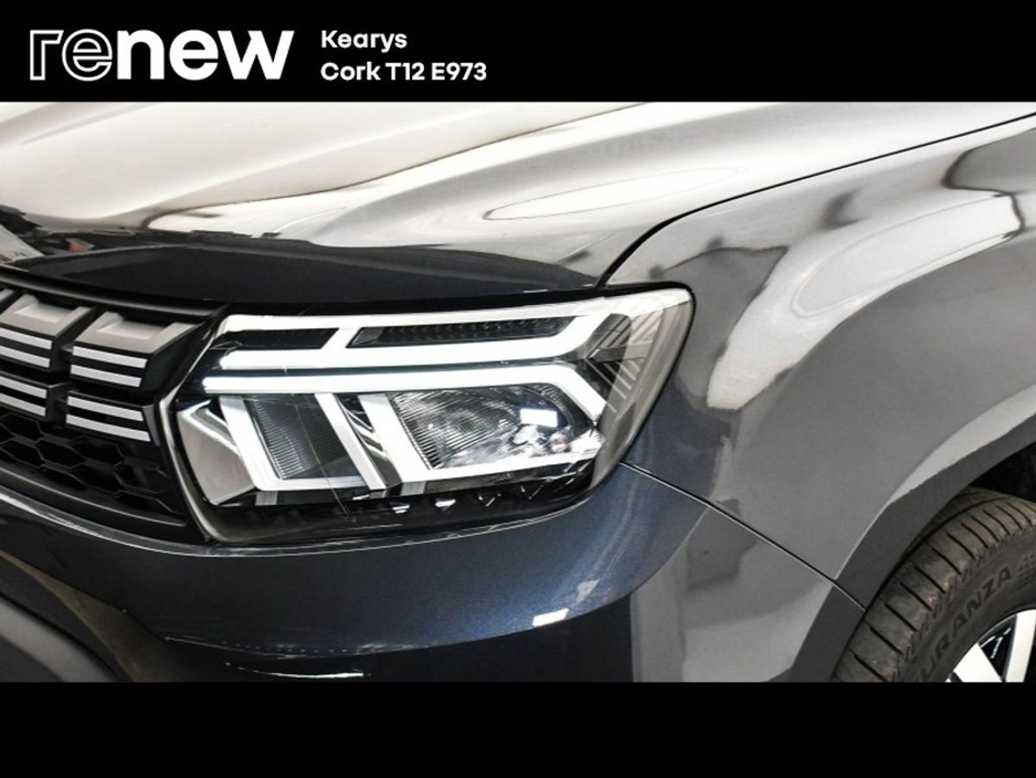 2023 Dacia Duster - image 15