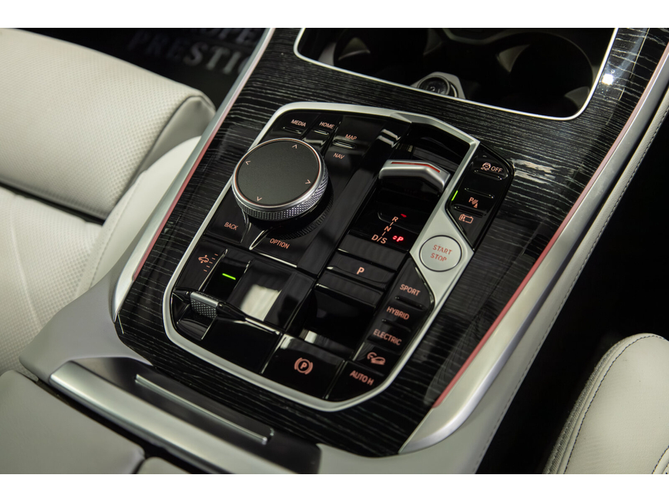 2024 BMW X5 - image 23