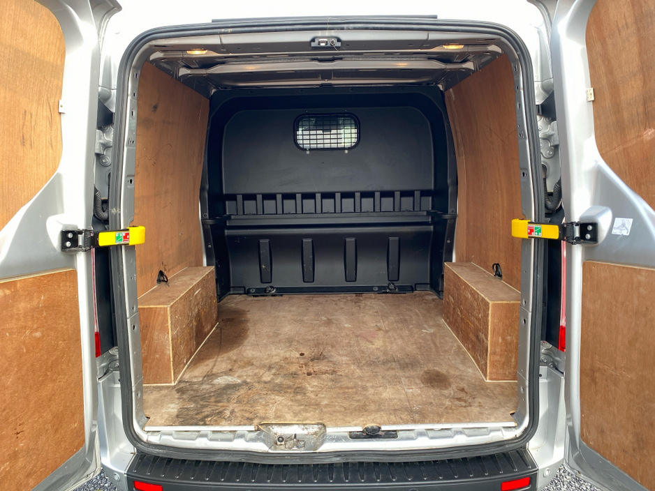 2021 Ford Transit Custom - image 20