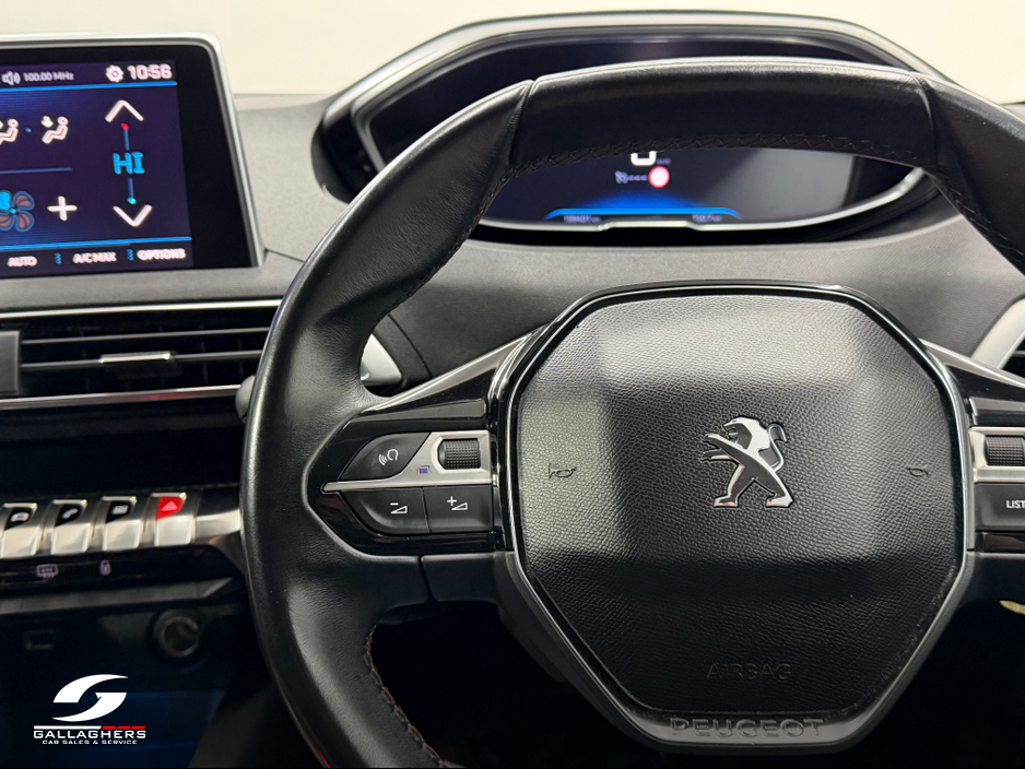 2017 Peugeot 3008 - image 18