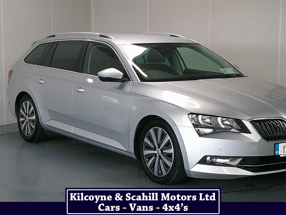 2017 Skoda Superb - image 10