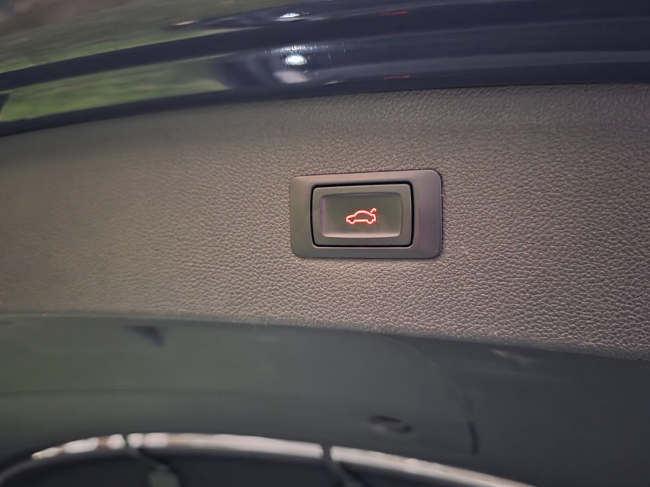 2016 Audi A7 - image 25