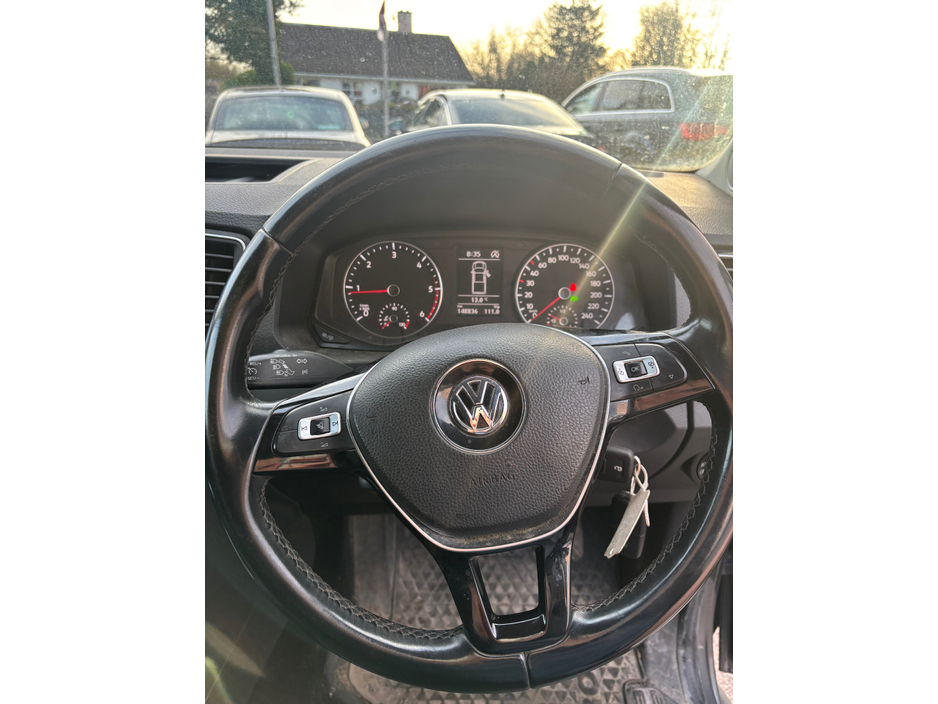 2019 Volkswagen Amarok - image 9