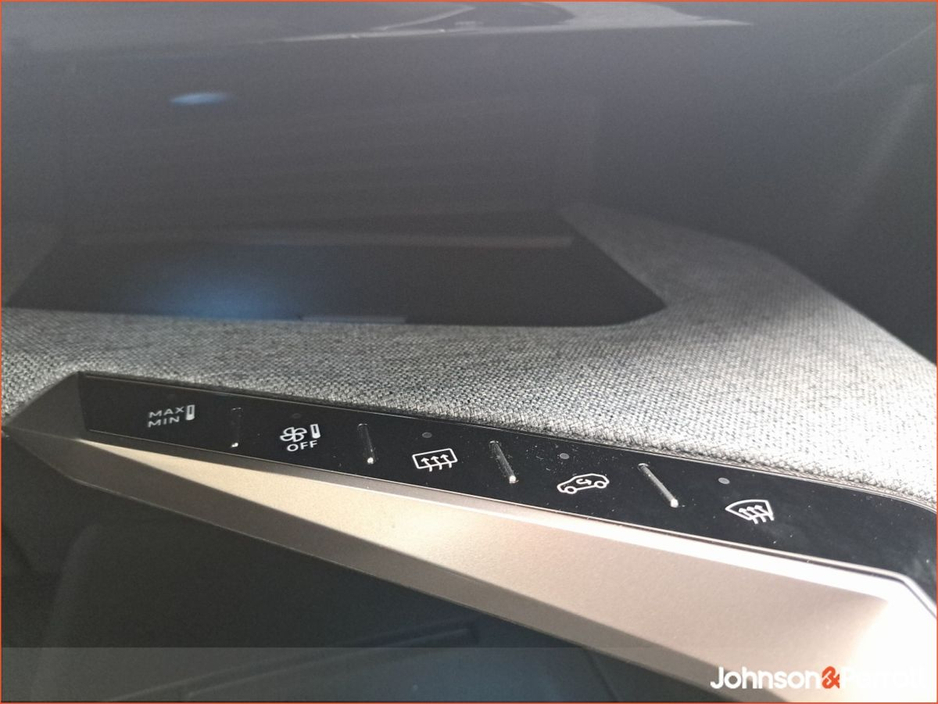 2025 Peugeot 5008 1.2 MHEV 145bhp E-DCS6 Allure €52,900