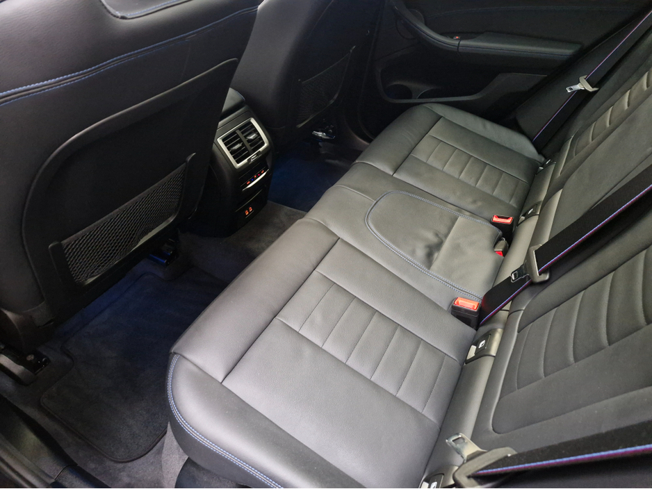 2023 BMW iX3 - image 10