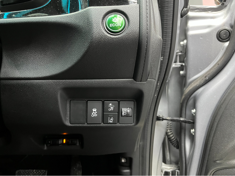 2022 Honda Shuttle €17950 2022 HONDA SHUTTLE HYBRID SENSING 1.5 AUTOMATIC / CRUISE CONTROL / REVERSE CAMERA AND MORE €17,950