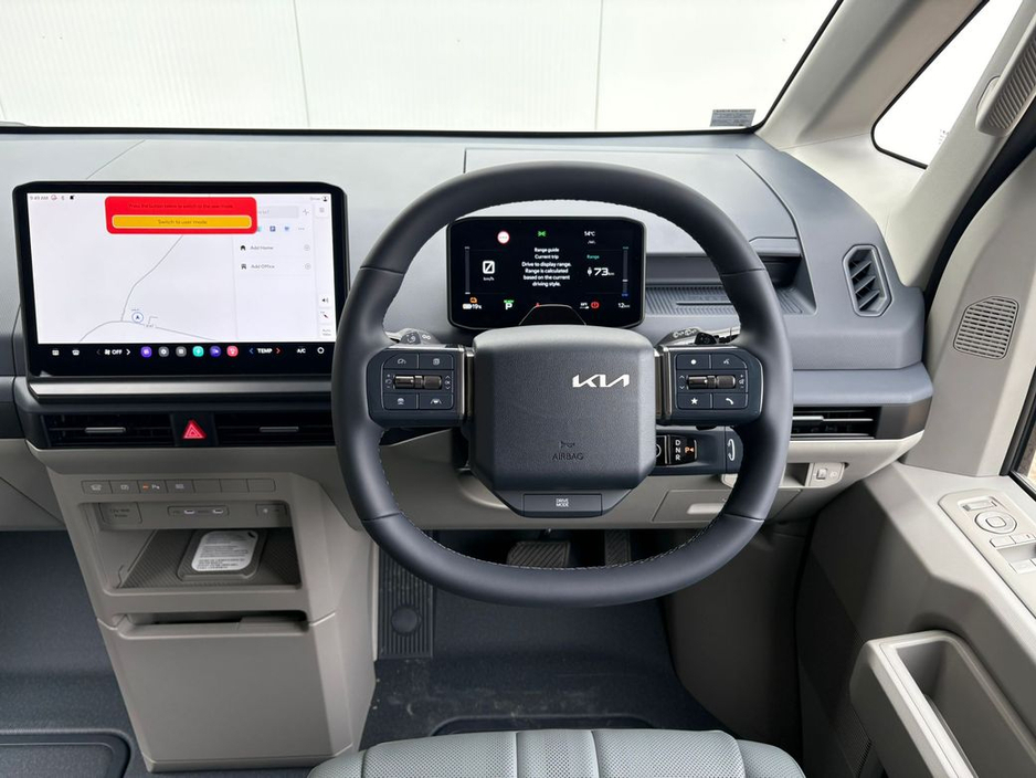 2026 Kia PV5 - image 11