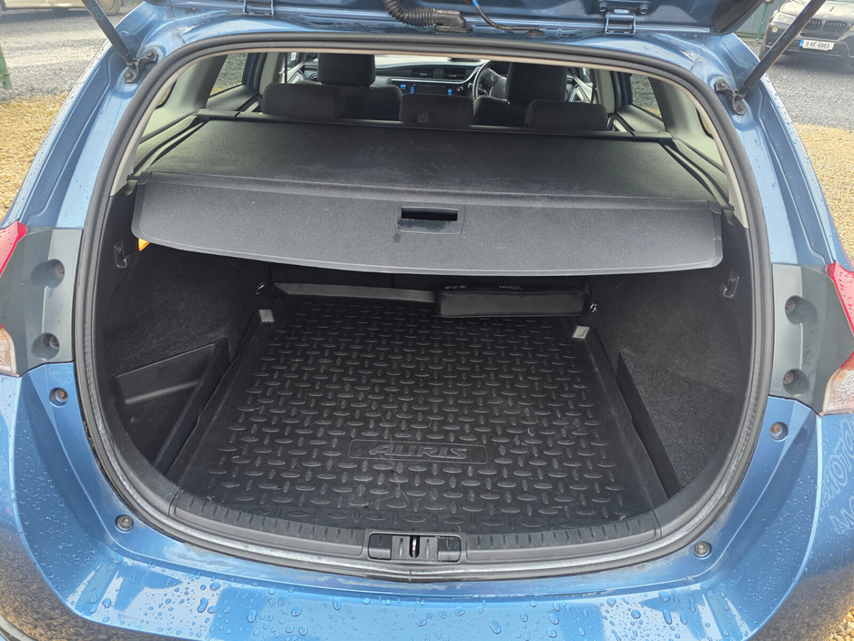 2017 Toyota Auris Hybrid Sol Touring Sports €16,950