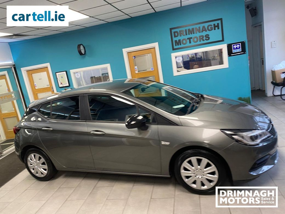 2021 Opel Astra - image 15