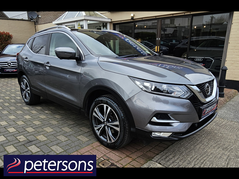 2018 Nissan Qashqai - image 2