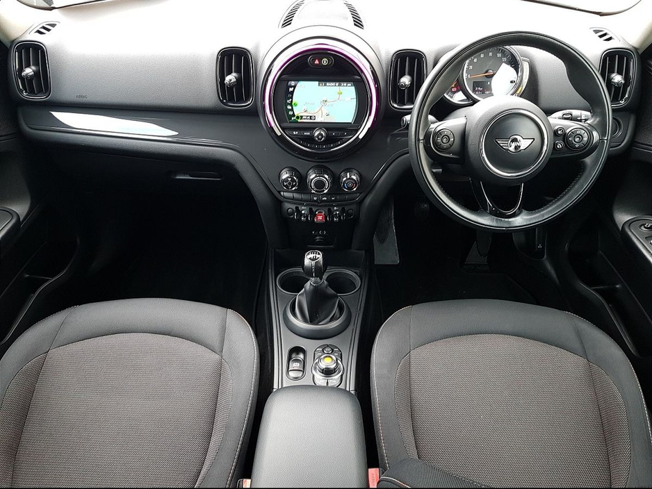 2018 MINI Countryman - image 4