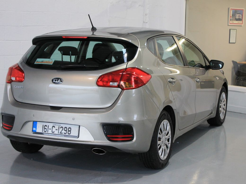 2016 Kia Ceed - image 6