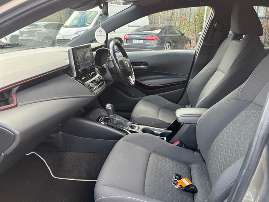 2019 Toyota Corolla COROLLA HYBRID L/SPORT HB €20,950
